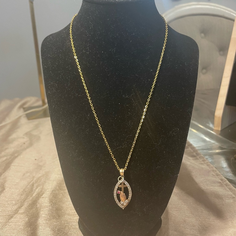 Elegant 10k Gold Religious Pendant Praying Hands Cross & Ruby no brand Necklace